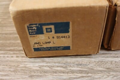 s-l400 NOS 1982-90 Buick Electra/LESABRE LH-RH cornering lamp light ASSEMBLY 914413-14 - Image 5
