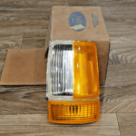 Ford E8AZ-15A201-B Crown Victoria 88-91 Signal Marker Light Unit LH Driver Side