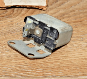 NOS GM 1115878 C3 Corvette 68-77 Horn Relay Anti Theft