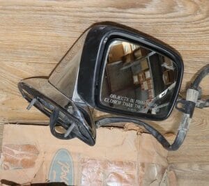 NOS Ford F3VY-17682-A Lincoln Town Car Power Heated Mirror 1990-94 RH Hand