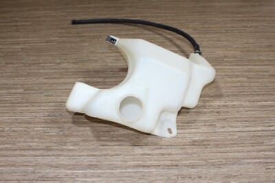 s-l400 NOS GM 3543028 Reservoir Assembly Coolant Recovery 1986-1997 Buick Olds Cadillac - Image 5