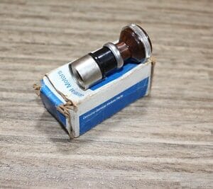 NOS GM 17061833 OLDSMOBILE CUTLASS 442 DELTA 88 98 ROCHESTER CIGARETTE LIGHTER