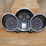 GM 95990334 688014257 Speedometer/Instrument Cluster Chevrolet Cruze NEW