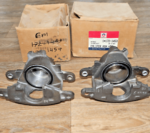 GM 18015427 / GM 18015428 Caliper Front Brake Set LH RH 1979-2005 CHEVROLET Olds