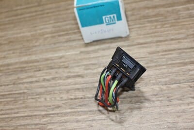 s-l400 NOS GM 1724693 Cadillac Buick Oldsmobile 67-79 Sun Roof & Astro Roof Switch - Image 3