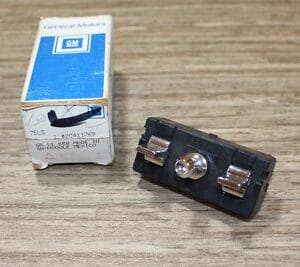 GM 20411769 Power Seat Switch Right Side 7 Pin Chevy Buick Olds Pontiac 1983-91