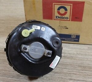 GM 18015941 booster vacuum power brake Chevrolet Pontiac Olds Buick 1976-1991