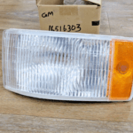 GM 16516303 CADILLAC FLEETWOOD 1993-1996 LH DRIVER SIDE FRONT TURN SIGNAL CORNER