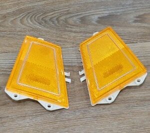 NORS 916488 - 914379 Buick 81-84 Electra 84-85 LeSabre Front Side Marker Lamp