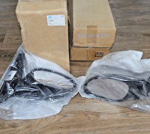 NOS GM 92056535 / GM 92056534 CHEVROLET Lumina OMEGA mirror Set LH/RH 1999-03