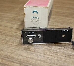 NOS GM 14029586 Chevrolet Impala Caprice 1977-1980 Mist Delay Wiper Switch