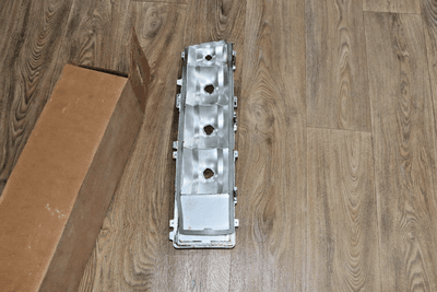 s-l400 NOS GM 5931780 Pontiac Bonneville Passenger 1980-1981 RH Tail Light Housing NEW - Image 3