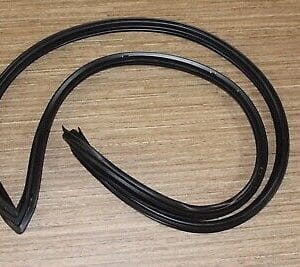 1984 1987 CHEVROLET GMC PICK-UP TRUCK REAR WINDOW RUBBER SEAL 1973 GM# 363110