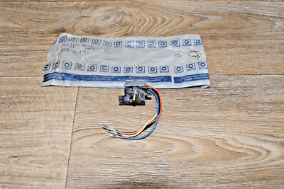 GM 16148673 Blower Motor Switch 1991-1996 Chevrolet GMC Pickup Suburban Blazer GM 16148673 Blower Motor Switch 1991-1996 Chevrolet GMC Pickup Suburban Blazer