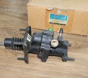 GM 1620210 Power Brake Booster Assembly Hydraulic 1980-1986 Cadillac Buick Olds