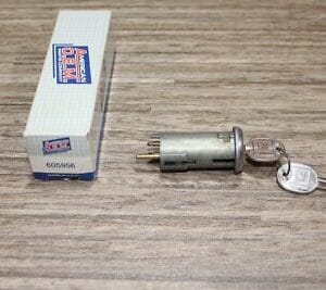 NOS OEM Tailgate Electric Lock Cylinder 73-91 Chevy Blazer Suburban GMC Jimmy