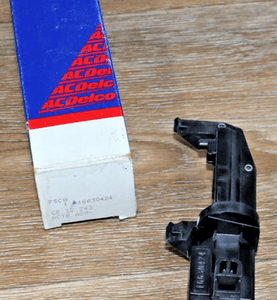 NOS GM 16630424 Chevrolet Rear Compartment Lid Latch Release Actuator 1991-2007