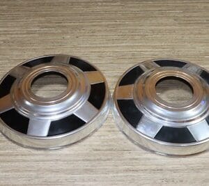 GM 362013 Set 2 GMC PICKUP TRUCK WHEEL DOG DISH HUB CAP 4x4 3/4 1 TON 1977-1987