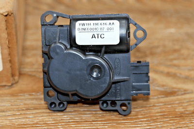 s-l400 NOS Ford YW1Z-19E616-AA Motor Assembly 1998-2002 Lincoln Town Car YW1Z19E616AA - Image 2