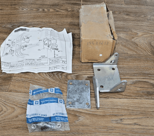 GM 15521612 Front Passenger Side Door Lower Hinge GMC Chevrolet Cadillac 1988-02