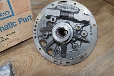 s-l400 NOS GM 8625955 GMC, Corvette, Cadillac, GM turbo 400 transmission pump cover asm - Image 5