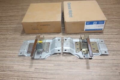 GM Kit R-L Side Rear Door Lock Remote Control Assembly Complete GMC CHEVY 81-91 GM Kit R-L Side Rear Door Lock Remote Control Assembly Complete GMC CHEVY 81-91