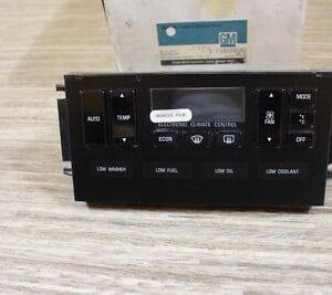 92 - 93 BUICK ROADMASTER A/C HEATER TEMPERATURE CLIMATE CONTROL GM NOS# 16158590