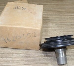 NOS GM 1620352 MB CRANKSHAFT CRANK PULLEY 2 GROOVE Cadillac 472/500 Eng