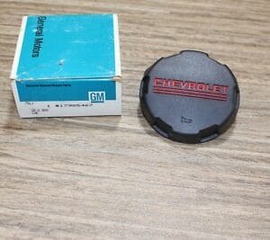 GM NOS 1988-1994 CHEVY SILVERADO SUBURBAN SIERRA BLAZER HORN CAP GM 17985467