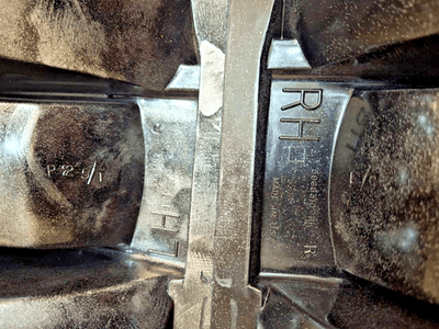 s-l400 GM NOS 1980-1990 Caprice Wagon RH & LH Hand Rear Tail Lamp 5931038 -5931037 - Image 3