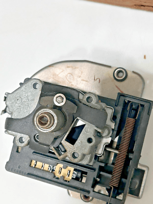 s-l400 NOS GM 8989239 Chevrolet Caprice 1977-1979 speedometer Chevy Caprice Speedometer - Image 3