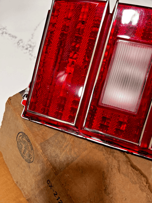 s-l400 GM NOS Caprice Wagon Estate 1977-1979 Rear Tail Light Left Side Upto 5968309 - Image 5