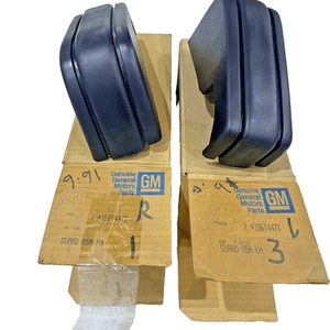 GM NOS  Guard Assembly Front Bumper GMC 85-91  CHEVY LH & RH  15614471  15614472