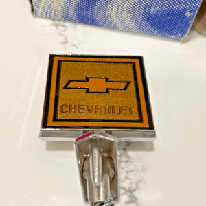 CHEVROLET Bowtie hood ornament 77-80 Chevy Pickup Blazer C10 K10 Suburban K20