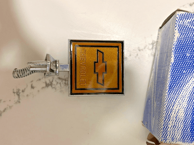 s-l400 CHEVROLET Bowtie hood ornament 77-80 Chevy Pickup Blazer C10 K10 Suburban K20 - Image 3