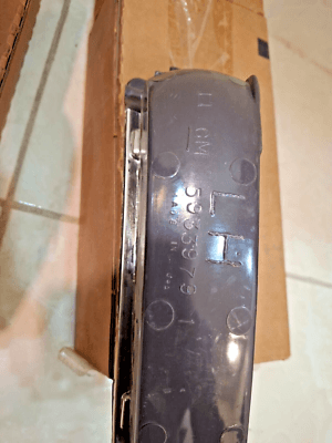 s-l400 NOS 1982-90 Buick Electra/LESABRE LH-RH cornering lamp light ASSEMBLY 914413-14 - Image 2