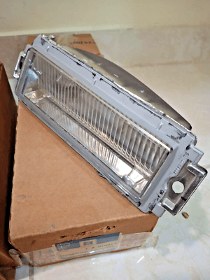 s-l400 NOS 1982-90 Buick Electra/LESABRE LH-RH cornering lamp light ASSEMBLY 914413-14 - Image 3