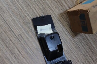 s-l400 NOS GM 10242034 bezel front side door inside handle (woodgrain) Chevrolet 91-96 - Image 3