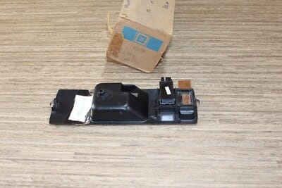 s-l400 NOS GM 10242034 bezel front side door inside handle (woodgrain) Chevrolet 91-96 - Image 4