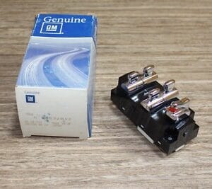 NOS GM 3532012 Switch Assembly Side Window (Master) 1994-1996 Cadillac Fleetwood