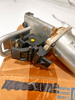 s-l400 GM NOS 1980-1989 CADILLAC FLEETWOOD BROUGHAM & BUICK TRUNK PULL DOWN MOTOR 3 PIN - Image 5