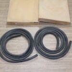 GM NOS Chevy GMC 1973-91 Pair Rear Side Door Opening Weatherstrip GM 15606409