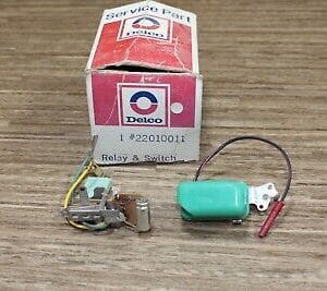 NOS GM 70-79 Buick Cadillac Oldsmobile Camaro Windshield Wiper Relay and Switch