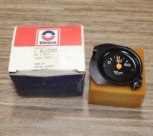 GM NOS Oil Pressure Gauge 1980-1987-1991 Chevrolet GMC GM 16137859