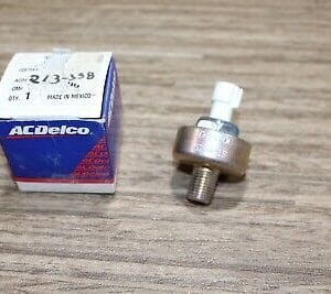 NOS GM 10456500 Knock Sensor 01-07 Silverado Sierra Avalanche Suburban 8.1L