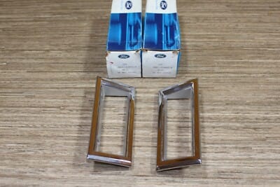 NOS FORD Crown Victoria 1979-91 Bumper Molding | D9AZ-15A440-B | D9AZ-15A440-A NOS FORD Crown Victoria 1979-91 Bumper Molding | D9AZ-15A440-B | D9AZ-15A440-A