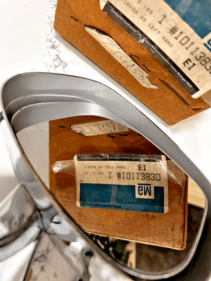 s-l400 NOS GM Outside Manual Mirror Caprice & Pontiac & Olds 80-85 LH 10113830 NEW - Image 2