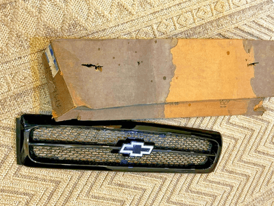 GM NOS Chevy Impala SS Black Grill NIB Grille Also Fits Caprice 94-96 10269614 GM NOS Chevy Impala SS Black Grill NIB Grille Also Fits Caprice 94-96 10269614