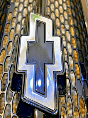 s-l400 GM NOS Chevy Impala SS Black Grill NIB Grille Also Fits Caprice 94-96 10269614 - Image 7