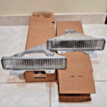 NOS 1980-1988 Oldsmobile 88/98 RH & LH  TURN/PARKING LAMO ASSEMBLY 914870 914869
